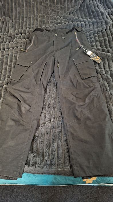 pantaloni  snowboard noi