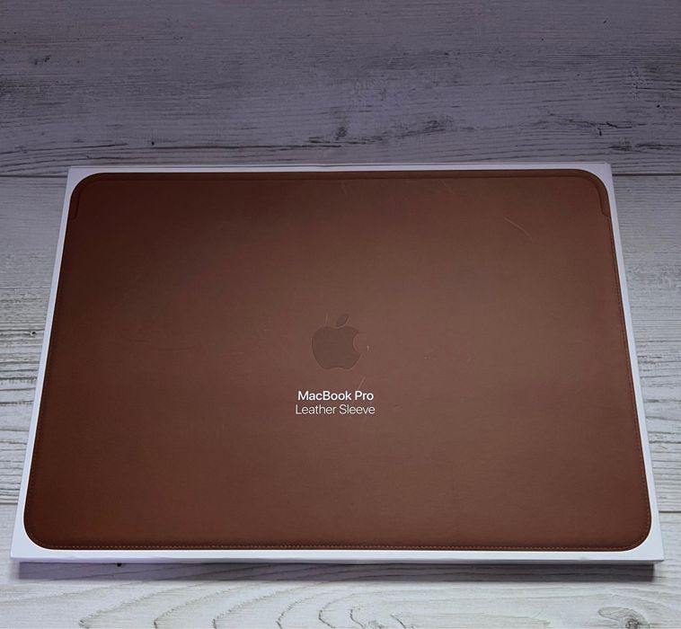 Husă originală Apple pentru MacBook Pro 15 2019