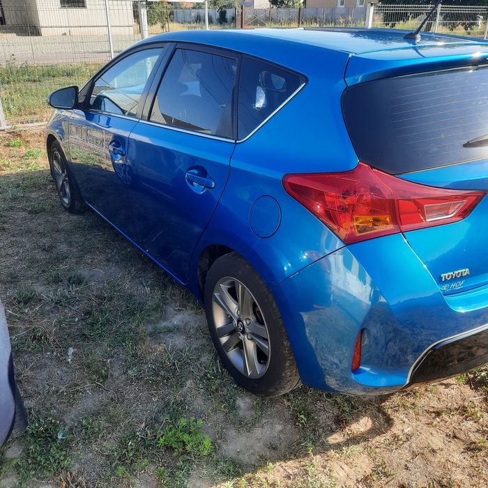 Vând Toyota Auris 2  l Diesel