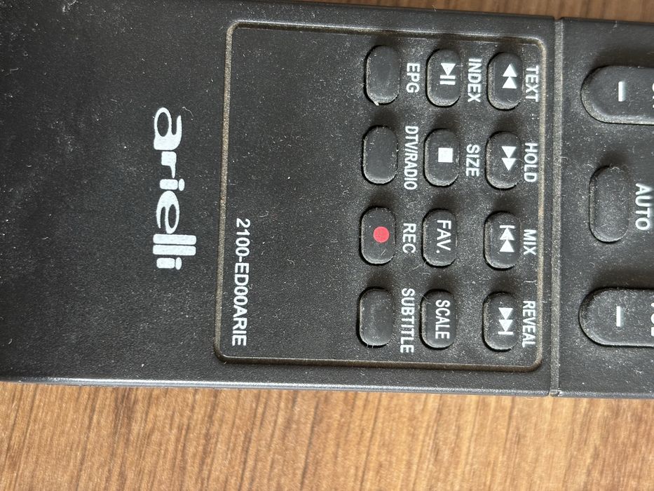 Работещи телефони , tvbox,дистанционно tv arielli