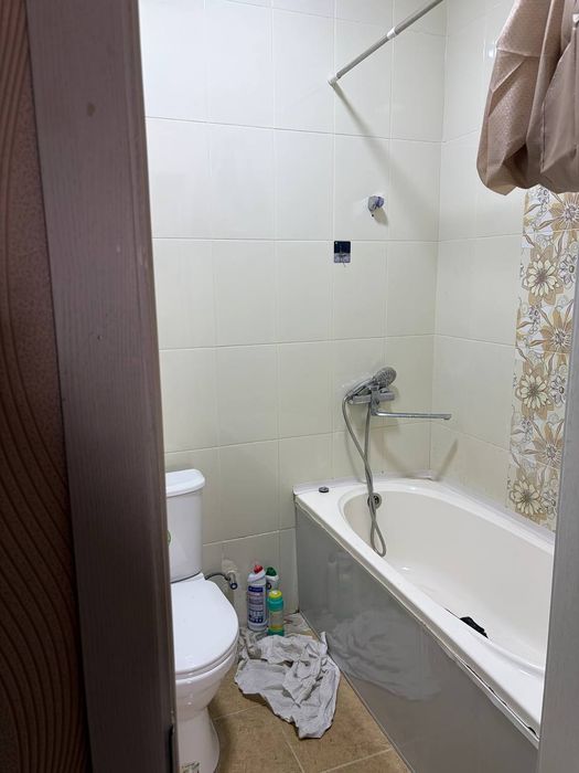 Mirobod Uzbumda kvartira ijaraga beriladi.