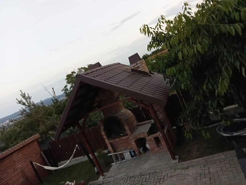 Executam acoperisuri foisoare terase