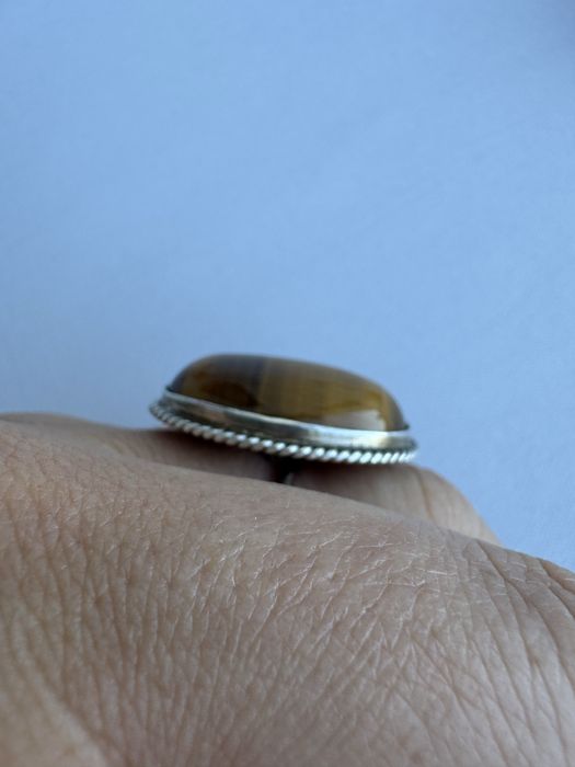 Inel din argint si ochi de tigru