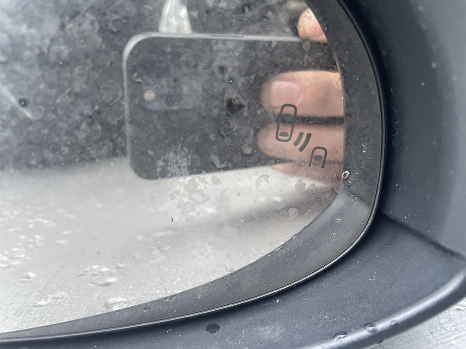 Огледало Тойота Ц-ХР (ogledalo toyota c-hr)