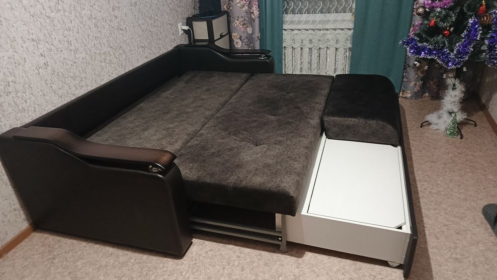 Продам диван 220000