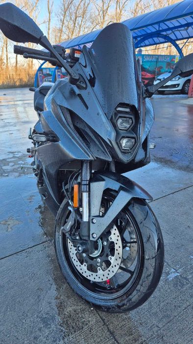 Motocicletă suzuki gsx 8R în garanție până în 2028