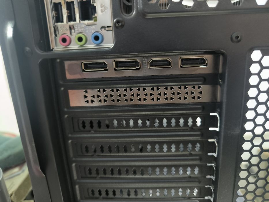 Продам видеокарту rtx 4060