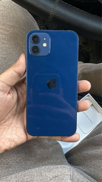 Iphone 12 64 gb.