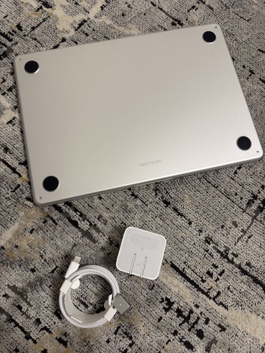 Macbook Air M4 13  16gb 256gb silver