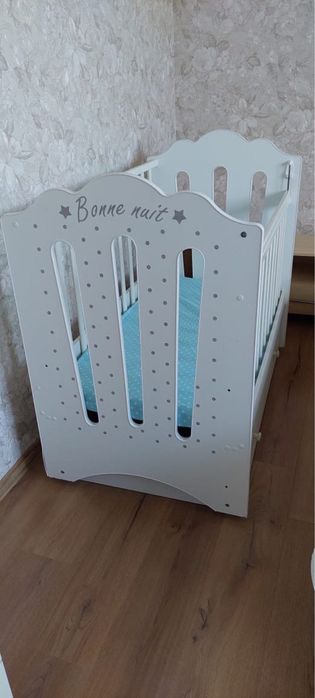 Детский кровать белая с матрасом