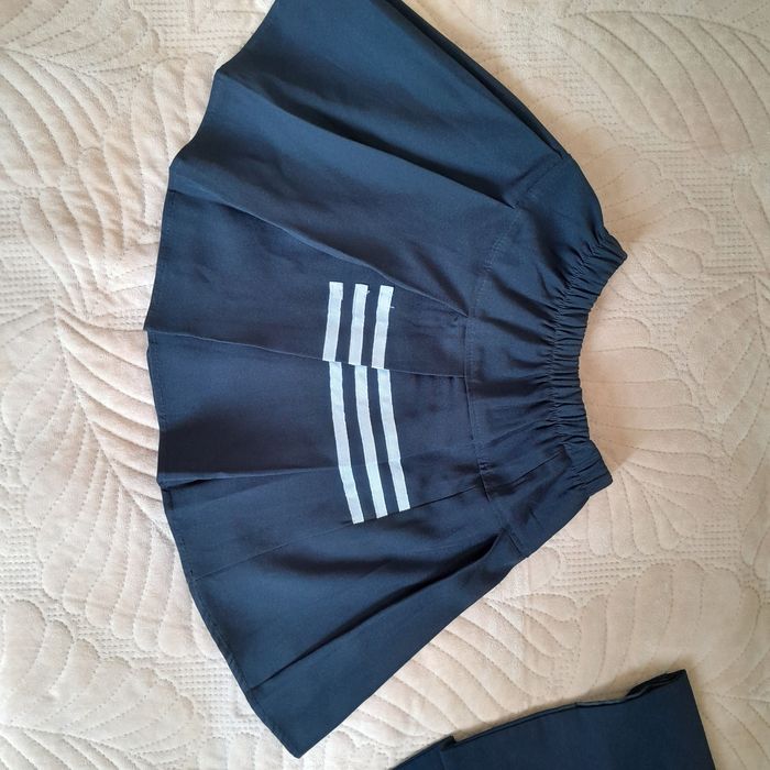 Школьная форма в отличном состояние