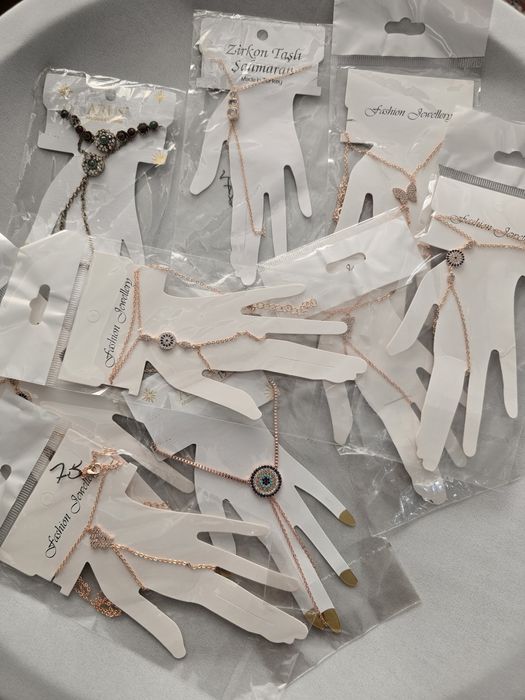 Гривни , колиета, пръстени