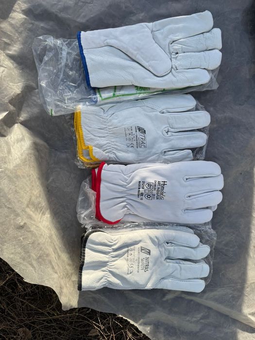 Продаётся Перчатки зимние и летние Новые