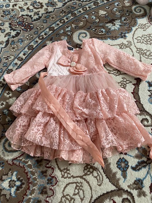 Продам для девочек