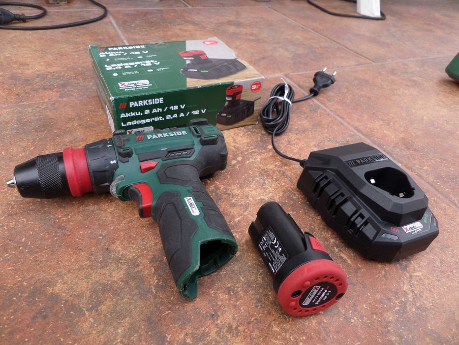 Autofiletanta gaurit insurubat Parkside cu incarcator,acumulator noi