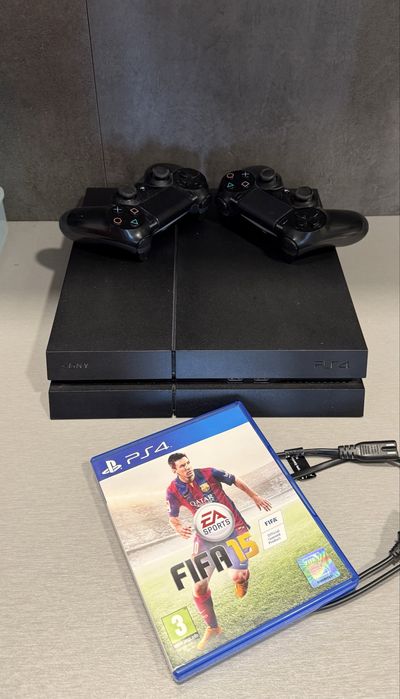 Playstation 4 500gb два джойстика