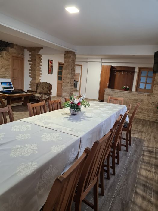 .Inchiriem doar pt familii!!Inchiriez cab