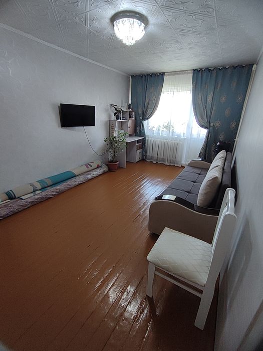 Продам  двух комнатную квартиру