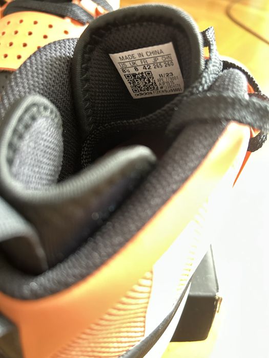 Маратонки Adidas