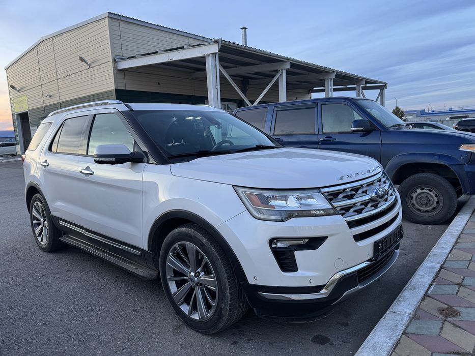 Форд Эксплорер 2017 года