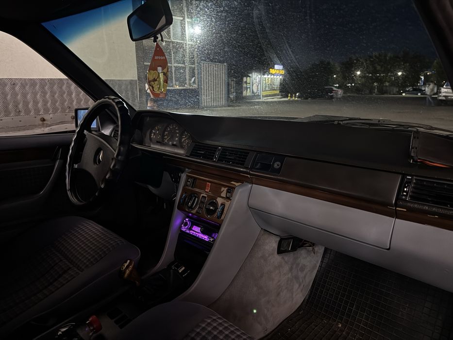 Продам Mercedes Benz w124