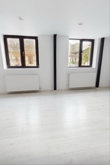 Spatiu  comercial 5 minute față de Piața unirii - Corneliu Coposu