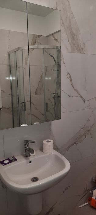 Închiriez apartament  + loc parcare Visoianu