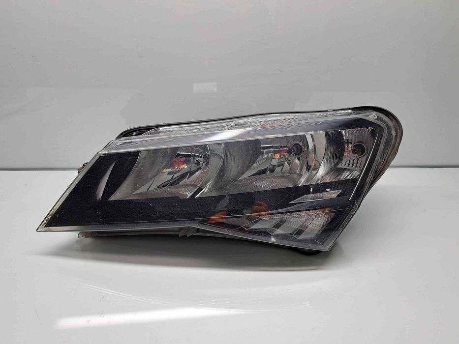 Far stanga Skoda Superb III (3V3) [Fabr 2015-prezent] 3V2941015