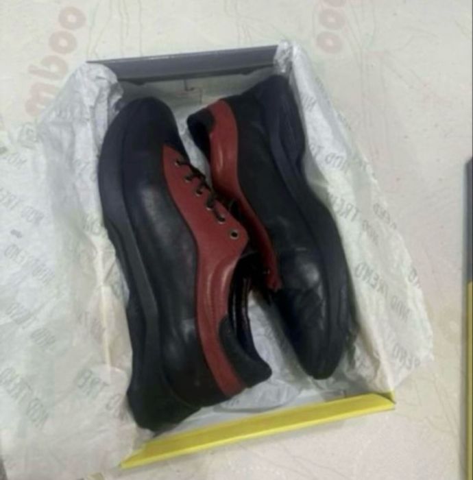 Кроссовки женские кожаные