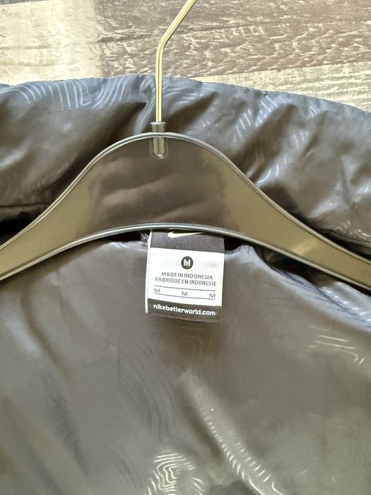 vesta Nike Storm-Fit