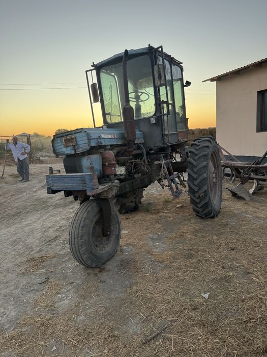 Трактор Т28 сотилади.