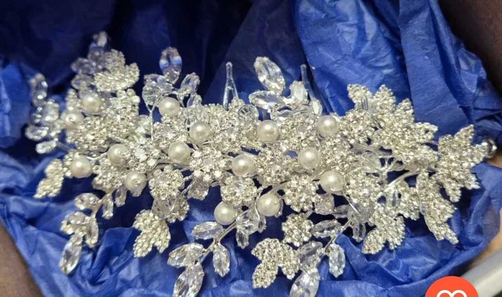 Vând diadema JUBILE