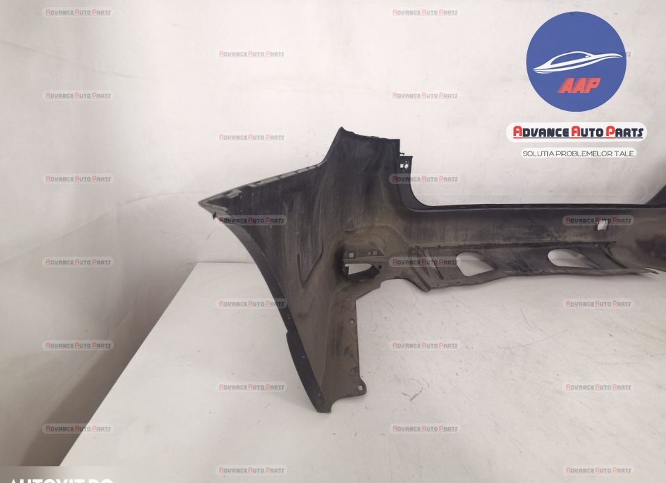 Субару Аутбек / Subaru Outback Оригинална задна броня в добро състояни