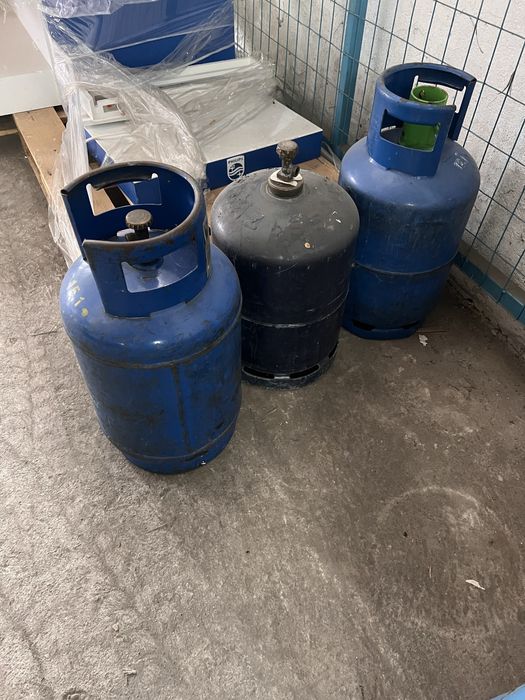 газови бутилки - просават се поотделно