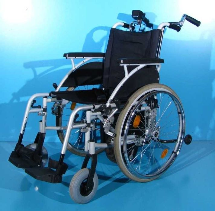 Carucior electric pliabil manevrabil insotitor Alber/ Breezy