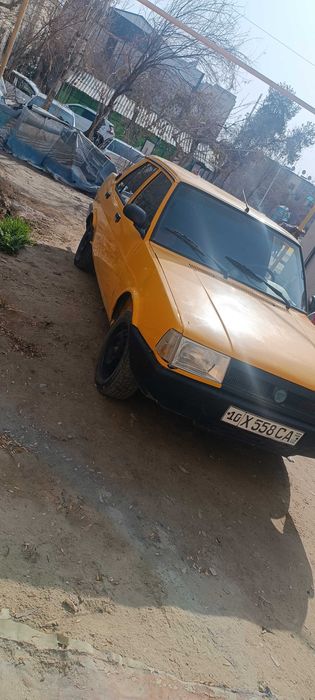 Dogan mashina sotiladi