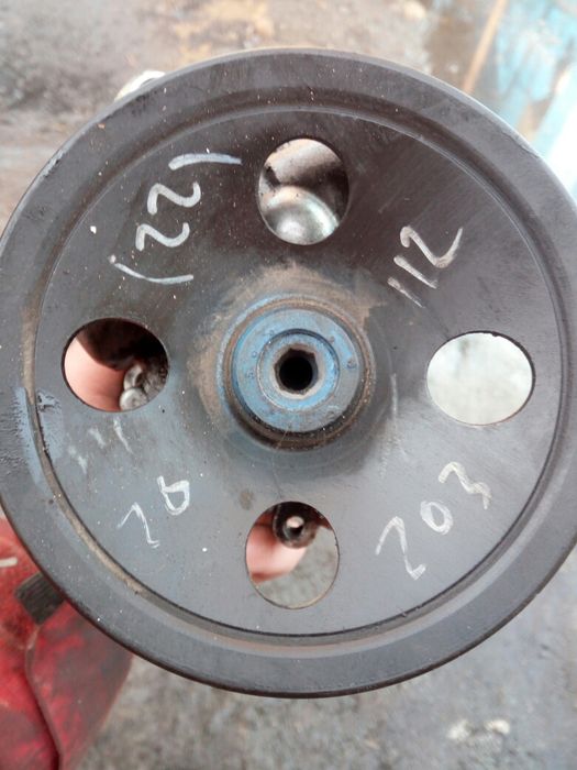 Запчасти Mercedes 210