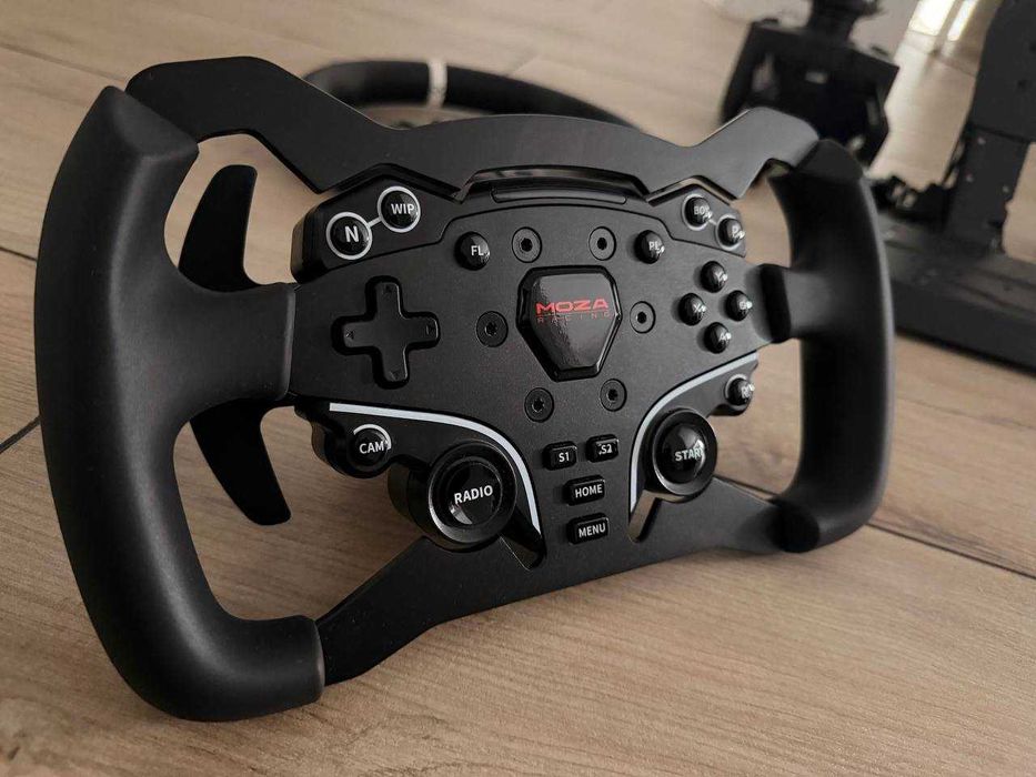 Moza R5 Bundle + ES Formula Wheel Mod