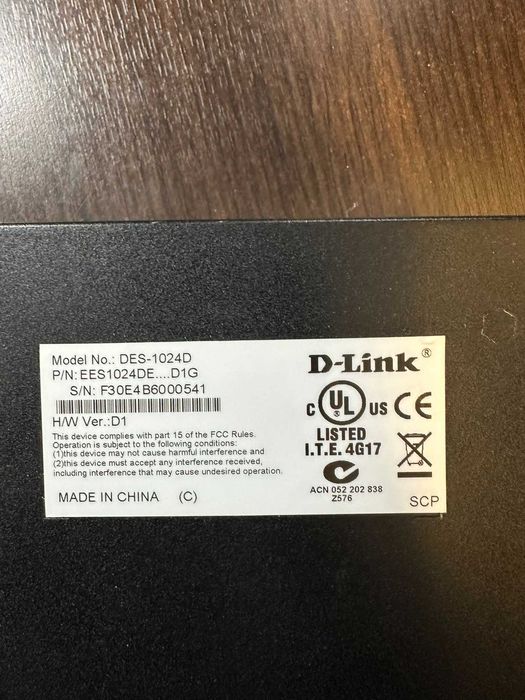 D-Link 10/100-24 порта swicth суич