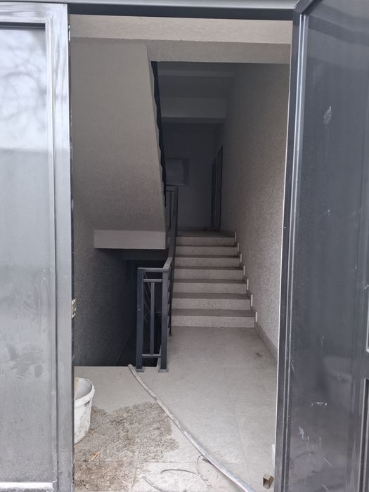 Srochna sotiladi dupleks dom