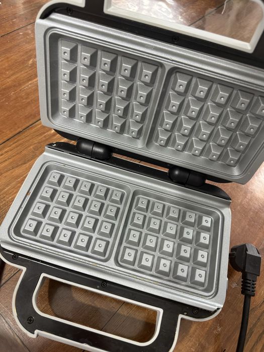 Breville waffle maker