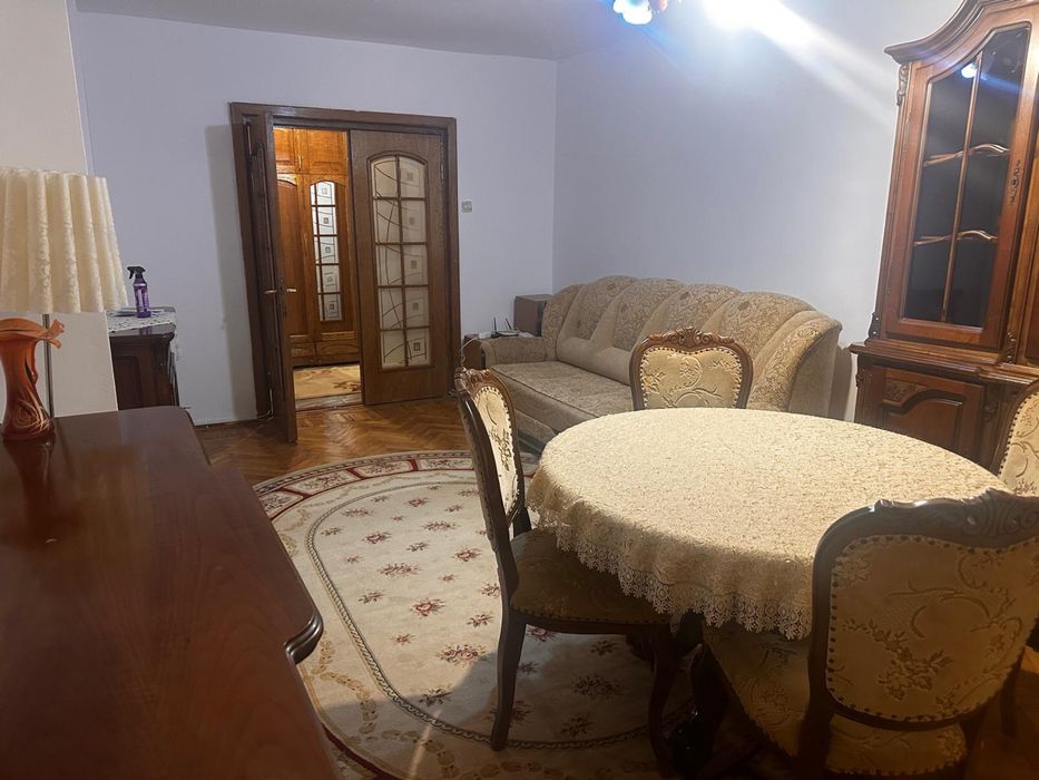 Apartament de inchiriat