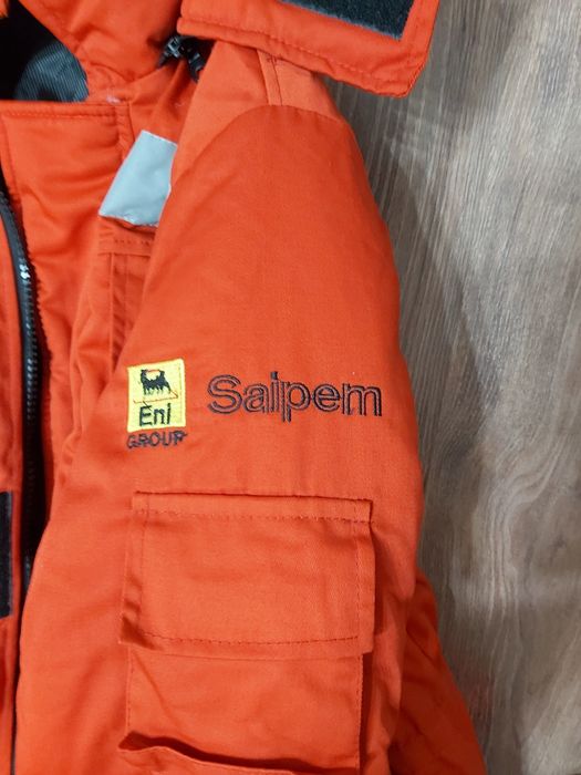 Продам куртку зимнюю