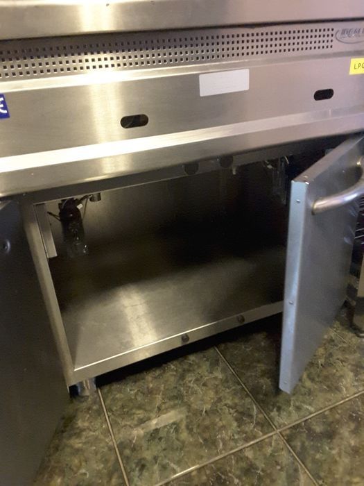 Fripteuza / fripteoza gaz  2×15 litri / hota / motor 2700mc/h