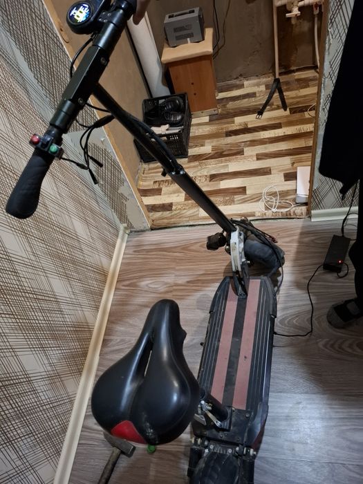 Продам Электрсамокат