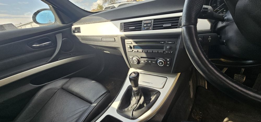 Бмв е90 325и 218кс bmw e90 325i 218hp централна конзола