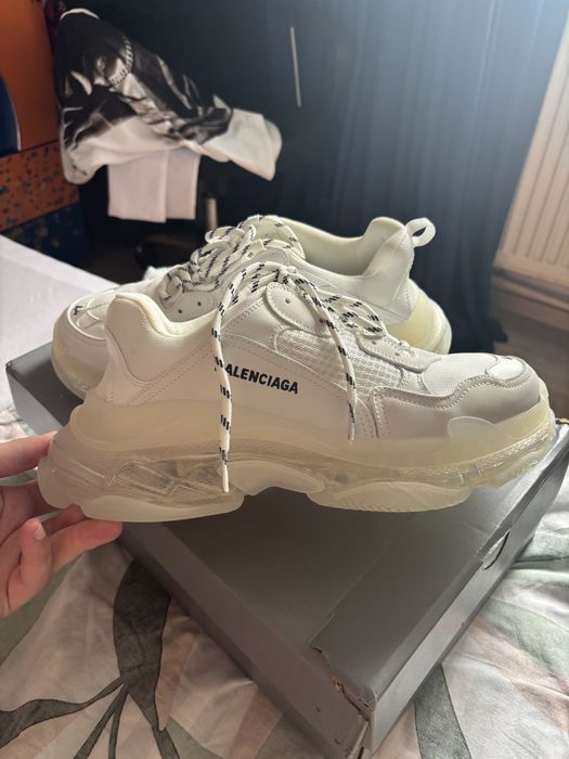 balenciaga triple s