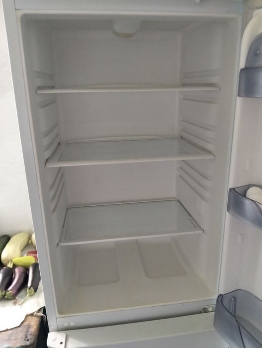 Продам холодильник Бирюса 6133