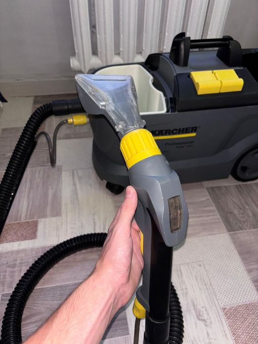 Моющий пылесос в отличном состоянии