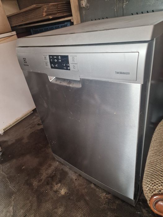 Mașina de spalat vase Electrolux